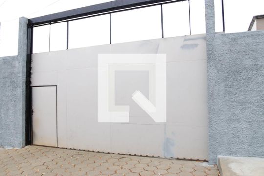 Fachada de casa para alugar com 3 quartos, 90m² em Capuava, Goiânia
