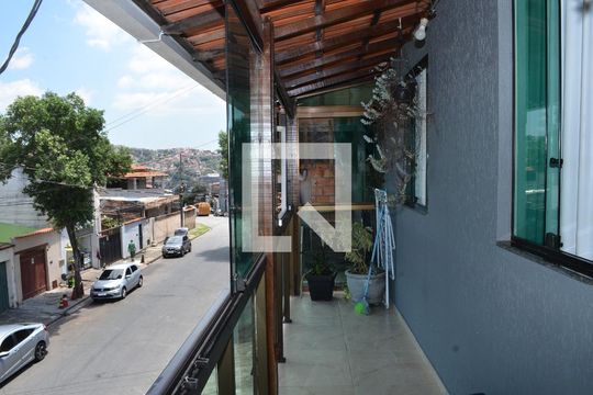 Casa à venda com 3 quartos, 90m² em Ouro Minas, Belo Horizonte