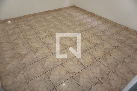 Quarto 2 de casa para alugar com 2 quartos, 68m² em Jardim Casa Branca, Embu das Artes