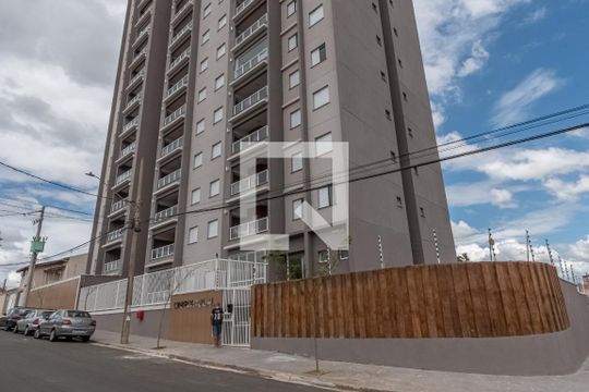 Fachada e portaria de apartamento para alugar com 2 quartos, 57m² em Vila Miranda, Sumaré