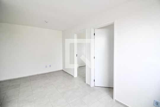Sala de apartamento para alugar com 2 quartos, 54m² em Jardim Lourdes, São Paulo