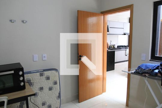 Casa à venda com 3 quartos, 192m² em Jardim Novo Mundo, Goiânia