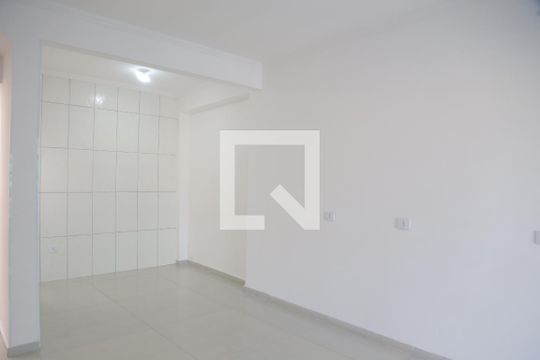 Casa para alugar com 2 quartos, 80m² em Vila Curuçá Velha, São Paulo