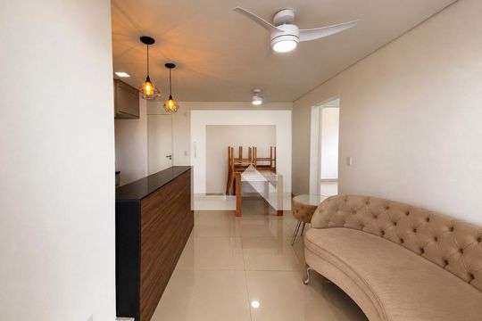 Sala de apartamento para alugar com 2 quartos, 55m² em Bela Vista, Osasco