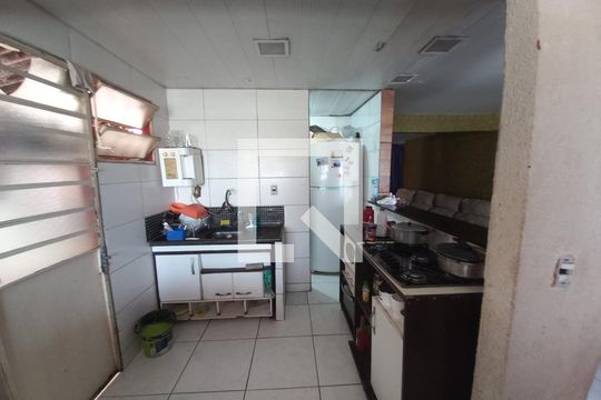 Cozinha de casa à venda com 3 quartos, 150m² em Qr 410, Brasília