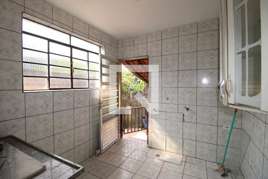Cozinha 2 de casa para alugar com 3 quartos, 300m² em Jardim Camargo Novo, São Paulo