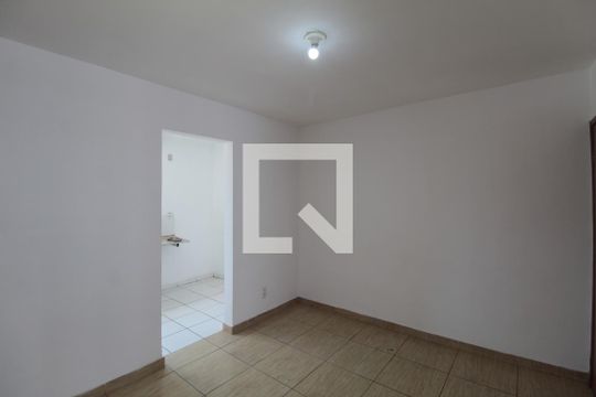 Sala de apartamento para alugar com 2 quartos, 40m² em Heliópolis, Belo Horizonte