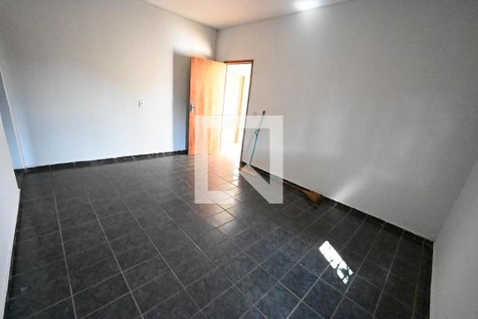 Casa para alugar com 2 quartos, 80m² em Jardim Luz, Aparecida de Goiânia