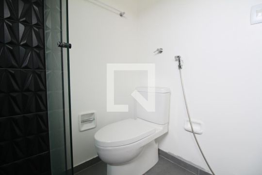 Banheiro de apartamento para alugar com 2 quartos, 90m² em Real Parque, São Paulo