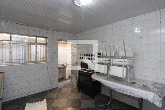 Cozinha de casa para alugar com 1 quarto, 130m² em Penha de França, São Paulo