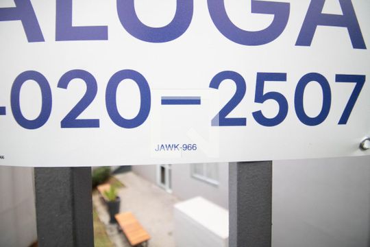 Placa de apartamento para alugar com 2 quartos, 42m² em Vila Celeste, São Paulo