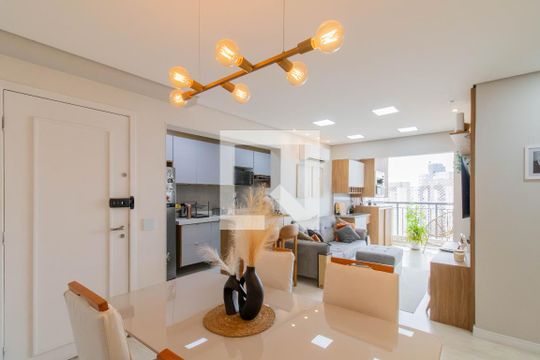 Sala de apartamento à venda com 2 quartos, 72m² em Vila Augusta, Guarulhos