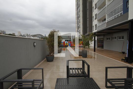 Apartamento para alugar com 1 quarto, 94m² em Estoril, Belo Horizonte