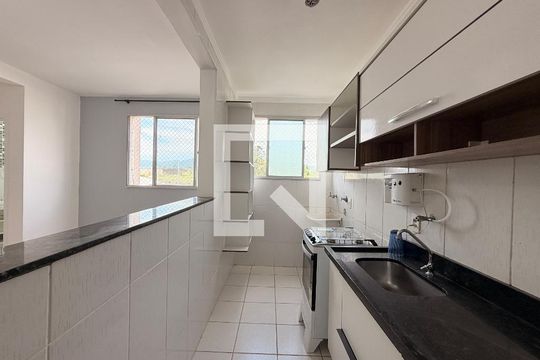 Cozinha de apartamento à venda com 2 quartos, 51m² em Recanto Quarto Centenario, Jundiaí