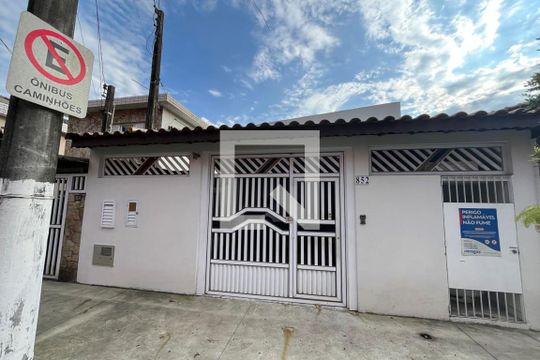Fachada de casa para alugar com 2 quartos, 150m² em Aparecida, Santos
