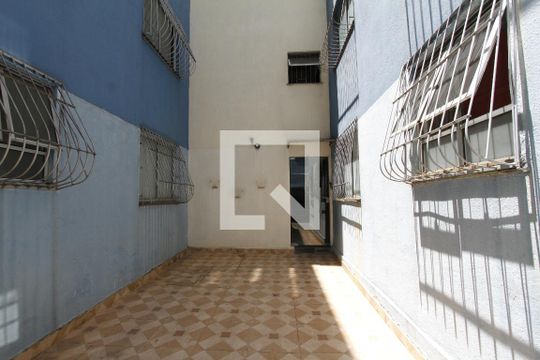 Entrada de apartamento para alugar com 2 quartos, 52m² em Nova Granada, Belo Horizonte
