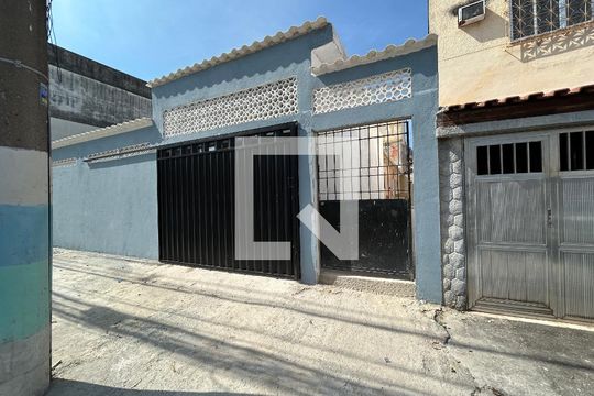 Casa para alugar com 1 quarto, 35m² em Madureira, Rio de Janeiro