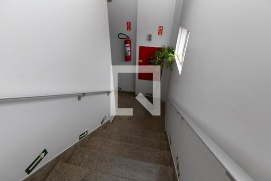 ESCADARIA de apartamento à venda com 3 quartos, 85m² em Jardim Conceição, Campinas