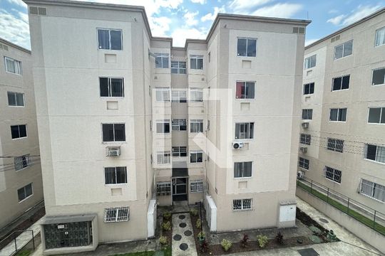 Vista do Quarto 1 de apartamento para alugar com 2 quartos, 40m² em Madureira, Rio de Janeiro
