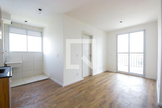 Sala de apartamento para alugar com 2 quartos, 40m² em Centro, Guarulhos