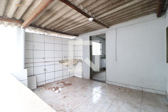 Área de Serviço de casa para alugar com 2 quartos, 90m² em Mansour, Uberlândia