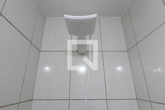 Banheiro da Suíte 1 de casa de condomínio para alugar com 3 quartos, 95m² em Jardim Excelcior, Cabo Frio