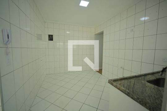 Cozinha  de apartamento para alugar com 2 quartos, 60m² em Taboão, São Bernardo do Campo