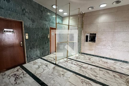 Hall de entrada de apartamento para alugar com 2 quartos, 96m² em Centro, São Vicente