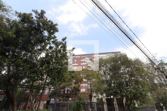 Fachado do condomínio de apartamento à venda com 2 quartos, 72m² em Vila Castelo, São Paulo