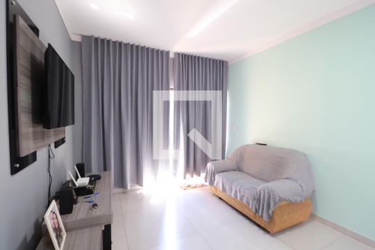 Sala de casa para alugar com 3 quartos, 102m² em Parque das Oliveiras, Ribeirão Preto