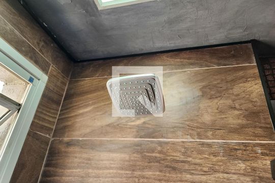 Banheiro suite de apartamento para alugar com 2 quartos, 73m² em Nova Petrópolis, São Bernardo do Campo