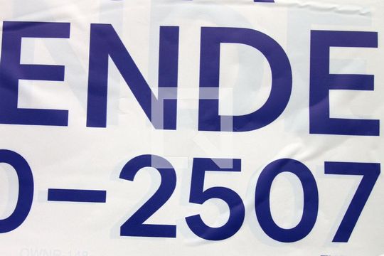 Placa de casa para alugar com 4 quartos, 130m² em Ramos, Rio de Janeiro