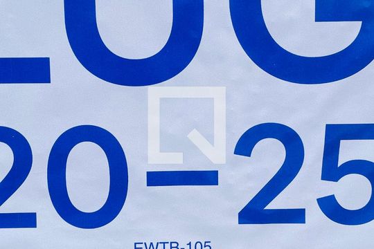 Código da placa de apartamento para alugar com 2 quartos, 50m² em Jardim Sandra, Cotia
