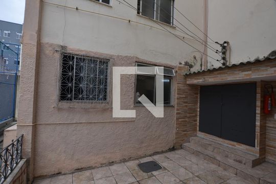 Vista do Quarto 1 de apartamento para alugar com 2 quartos, 45m² em Guadalupe, Rio de Janeiro