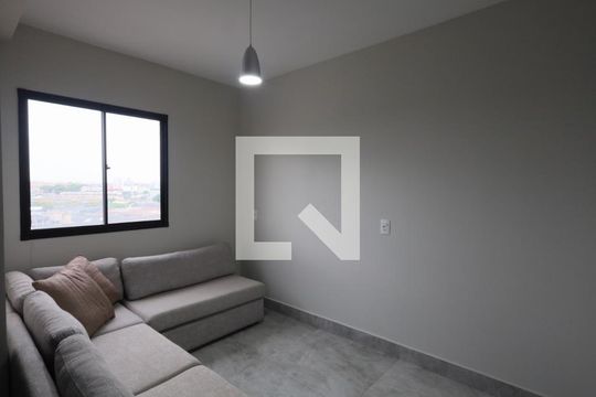 Sala de apartamento à venda com 1 quarto, 45m² em Bonfim, Osasco