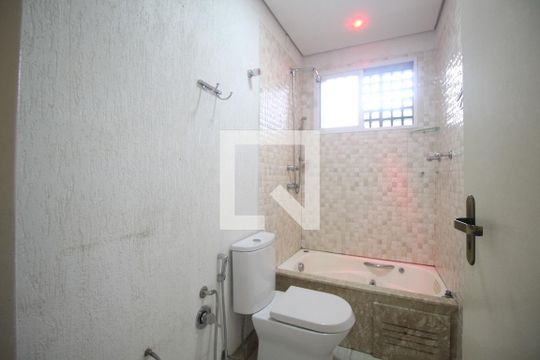 Banheiro de apartamento para alugar com 2 quartos, 58m² em Rio Branco, Porto Alegre