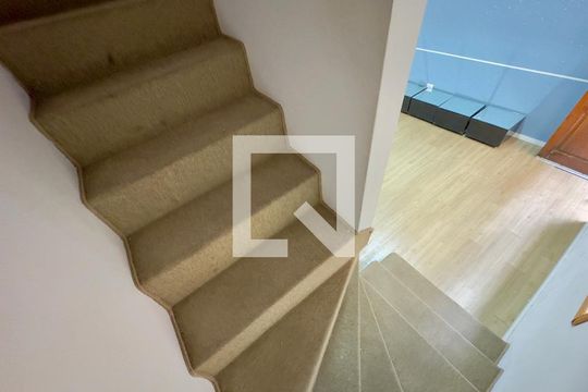 Casa para alugar com 3 quartos, 100m² em Parque Continental I, Guarulhos
