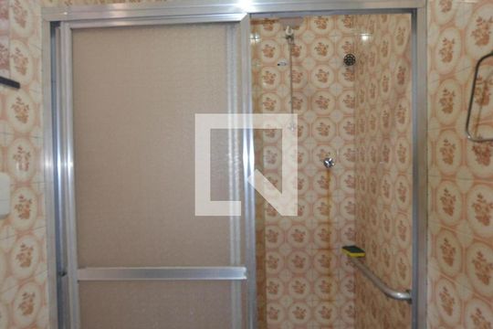 Banheiro de casa para alugar com 1 quarto, 45m² em Osvaldo Cruz, Rio de Janeiro
