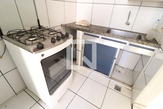 Sala/Cozinha de casa para alugar com 2 quartos, 60m² em Osvaldo Rezende, Uberlândia