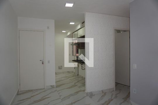 Apartamento para alugar com 2 quartos, 38m² em Jardim Dom José, Embu das Artes