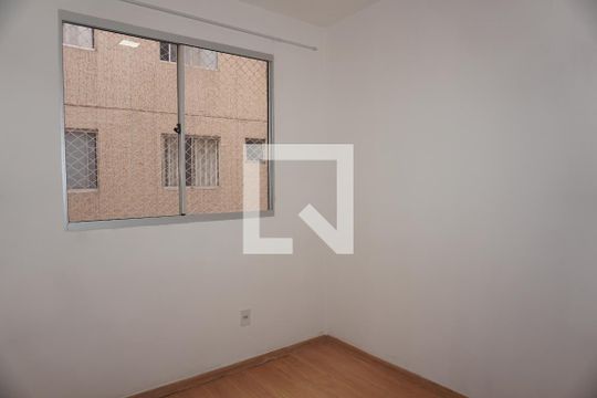 Apartamento para alugar com 2 quartos, 38m² em Jardim Dom José, Embu das Artes