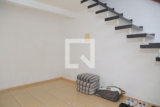 Casa de Condomínio à venda com 2 quartos, 52m² em Jardim Gianetti, São Paulo