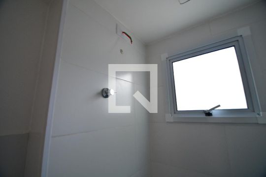 Banheiro Social de apartamento à venda com 2 quartos, 66m² em Fazenda Santa Cândida, Campinas