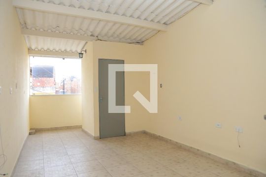 Sala de casa para alugar com 1 quarto, 80m² em Conjunto Residencial José Bonifácio, São Paulo