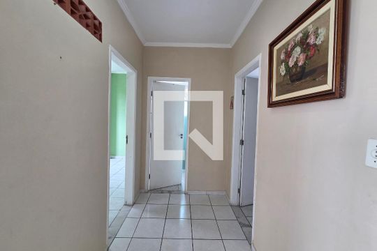 Cozinha de apartamento para alugar com 2 quartos, 90m² em Vila Tupi, Praia Grande