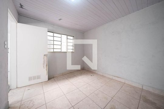 Quarto 1 de casa para alugar com 2 quartos, 70m² em Vila Buenos Aires, São Paulo