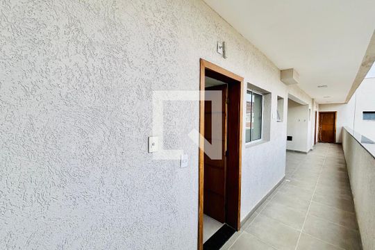 Corredor de casa à venda com 2 quartos, 56m² em Penha de França, São Paulo