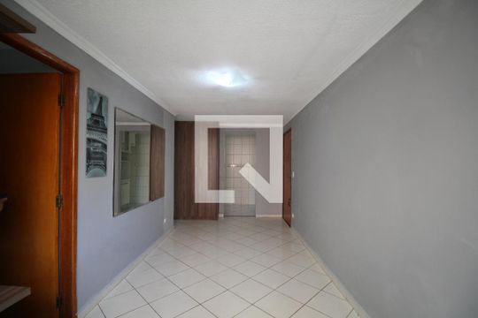 Sala de apartamento para alugar com 2 quartos, 58m² em Campo Limpo, São Paulo