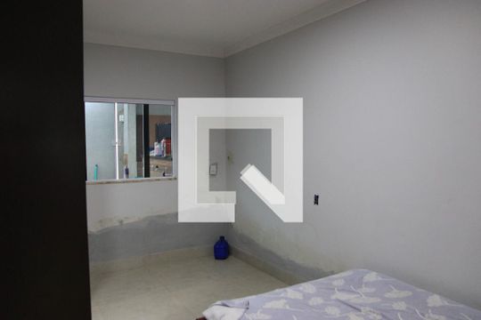 Casa à venda com 3 quartos, 200m² em Jardim das Aroeiras, Goiânia
