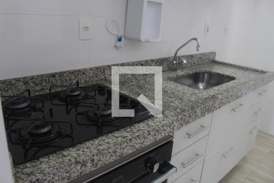 Cozinha de apartamento à venda com 2 quartos, 68m² em Nova Gerti, São Caetano do Sul